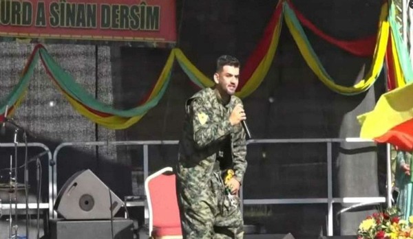 Fransa'da terör örgütü PKK yandaşları festival düzenledi: Paçavra sallayıp, hakaret ettiler